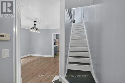21 East Bend Avenue N, Hamilton, ON - Indoor Photo Showing Other Room