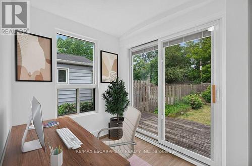 21 East Bend Avenue N, Hamilton, ON - Indoor