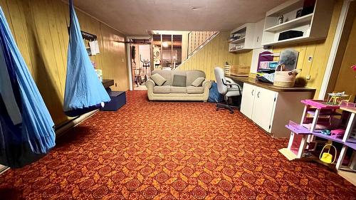 807 23 Highway, Nakusp, BC - Indoor