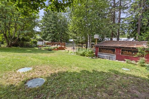 1413 Eastman Avenue, Riondel, BC - Outdoor