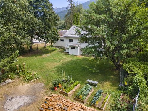 1413 Eastman Avenue, Riondel, BC - Outdoor