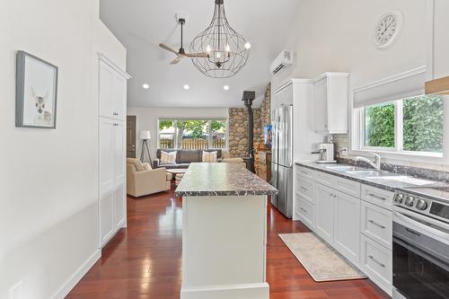 1413 Eastman Avenue, Riondel, BC - Indoor Photo Showing Kitchen With Double Sink