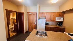 203-2090 Summit Drive  Panorama, BC V0A 1T0