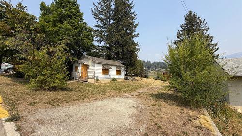 226 16Th Avenue, Creston, BC - Outdoor