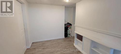 72 Axford Parkway, St. Thomas, ON - Indoor Photo Showing Other Room
