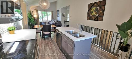 72 Axford Parkway, St. Thomas, ON - Indoor Photo Showing Dining Room