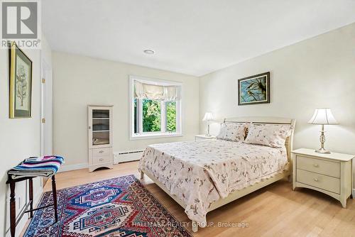 Hardwood floor throughout - 2009 Killarney Drive, Ottawa, ON - Indoor Photo Showing Bedroom