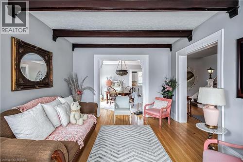 58 Lorne Crescent, Brantford, ON - Indoor Photo Showing Living Room