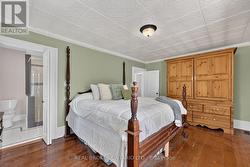 Primary Bedroom - 