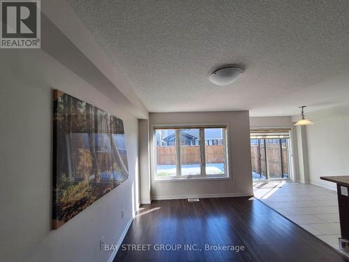 8088 BLUE ASH LANE , Niagara Falls, Ontario L2H 2Y6 5