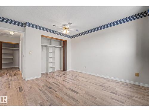 1096 Knottwood Rd E Nw, Edmonton, AB - Indoor Photo Showing Other Room