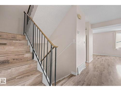 1096 Knottwood Rd E Nw, Edmonton, AB - Indoor Photo Showing Other Room