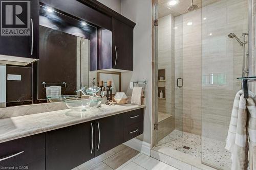 Bed#3 Ensuite - 172 Diiorio Circle, Ancaster, ON - Indoor Photo Showing Bathroom