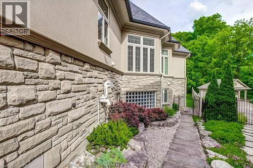 172 Diiorio Circle, Ancaster, ON - Outdoor