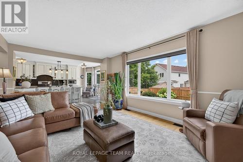 12 Forillon Crescent, Ottawa, ON - Indoor Photo Showing Living Room