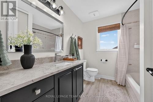 12 Forillon Crescent, Ottawa, ON - Indoor Photo Showing Bathroom