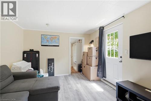 100 Chestnut Avenue, Hamilton, ON - Indoor