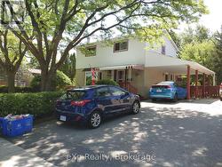 #UPPER - 96 LARCH STREET Hamilton (Berrisfield), ON L8T 4P3
