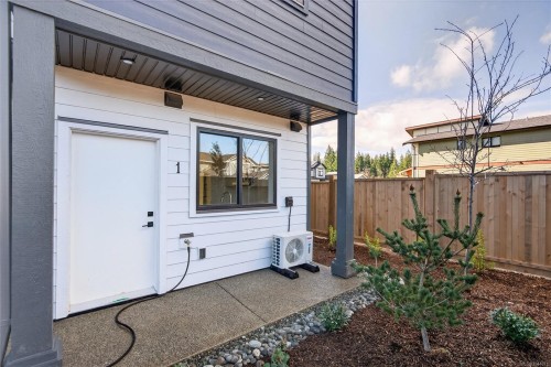 #8-704 Beaver Creek Blvd, Campbell River, BC 