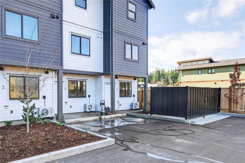 #8-704 Beaver Creek Blvd, Campbell River, BC 