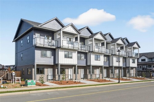 #8-704 Beaver Creek Blvd, Campbell River, BC 