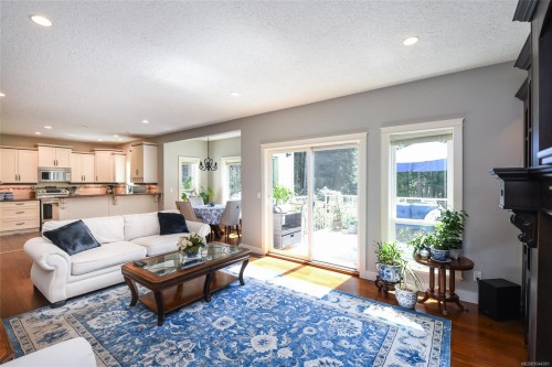 2343 Tutor Dr, Comox, BC 