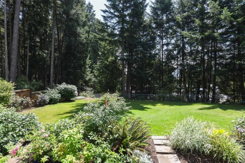 2343 Tutor Dr, Comox, BC 