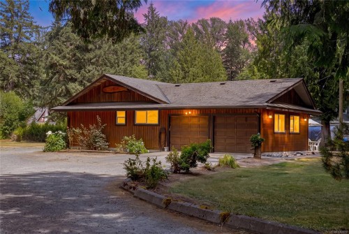5605 River Valley Rd, Duncan, BC 