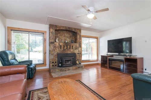 5605 River Valley Rd, Duncan, BC 