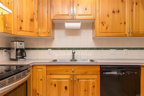 5605 River Valley Rd, Duncan, BC 