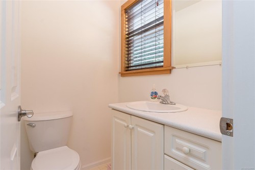 5605 River Valley Rd, Duncan, BC 