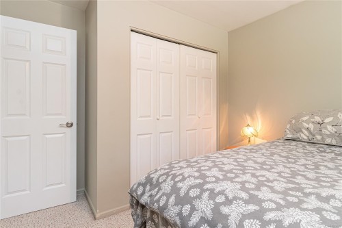 5605 River Valley Rd, Duncan, BC 