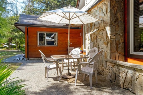 5605 River Valley Rd, Duncan, BC 