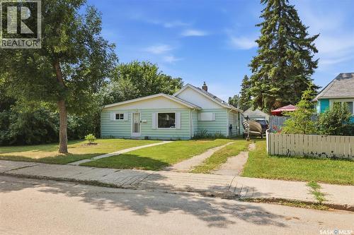 925 L AVENUE S  Saskatoon, SK S7M 2J2