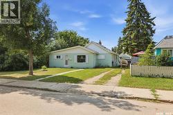 925 L AVENUE S  Saskatoon, SK S7M 2J2