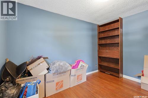 925 L Avenue S, Saskatoon, SK - Indoor