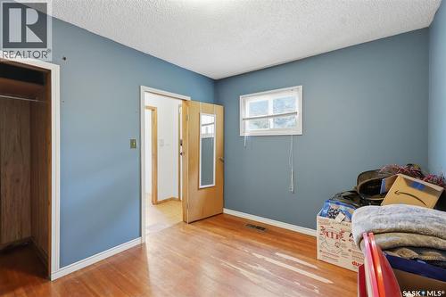 925 L Avenue S, Saskatoon, SK - Indoor