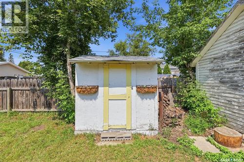 925 L Avenue S, Saskatoon, SK - Outdoor