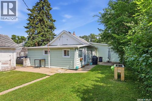 925 L Avenue S, Saskatoon, SK - Outdoor