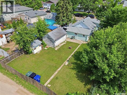 925 L Avenue S, Saskatoon, SK - Outdoor