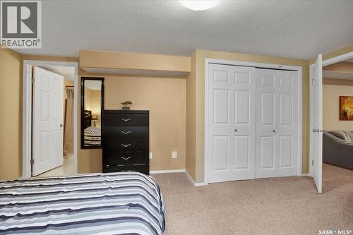 211 Brookshire Crescent, Saskatoon, SK - Indoor Photo Showing Bedroom