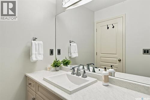 111 655 Kenderdine Road, Saskatoon, SK - Indoor Photo Showing Bathroom