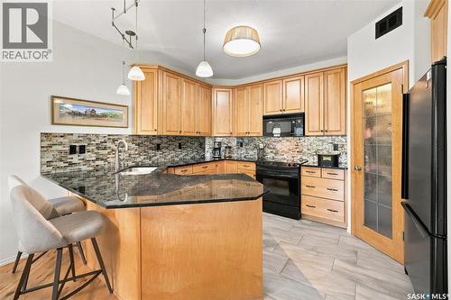 111 655 Kenderdine Road, Saskatoon, SK - Indoor Photo Showing Kitchen