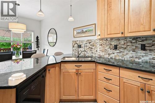 111 655 Kenderdine Road, Saskatoon, SK - Indoor Photo Showing Kitchen