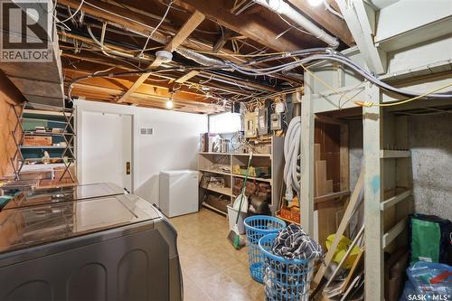 2321 Mckinnon Avenue S, Saskatoon, SK - Indoor