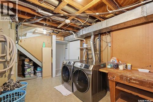 2321 Mckinnon Avenue S, Saskatoon, SK - Indoor Photo Showing Laundry Room