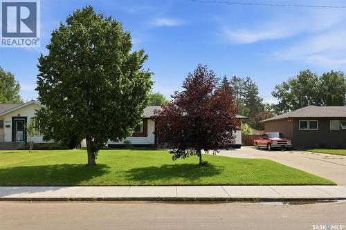 2321 Mckinnon Avenue S, Saskatoon, SK - Outdoor