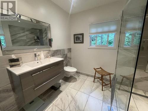 3173 Haight Rd, Hilton Beach, ON - Indoor Photo Showing Bathroom