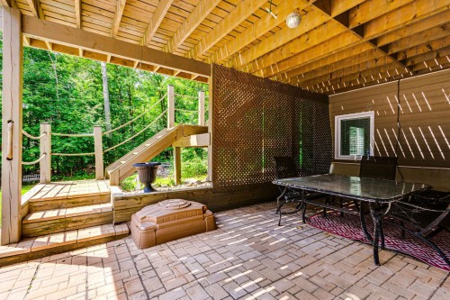 Véranda - 44 Imp. Des Conifères, Cantley, QC - Outdoor With Deck Patio Veranda With Exterior