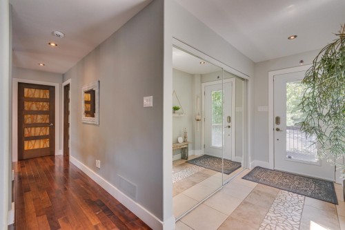 Hall d'entrée/Vestibule - 44 Imp. Des Conifères, Cantley, QC - Indoor Photo Showing Other Room